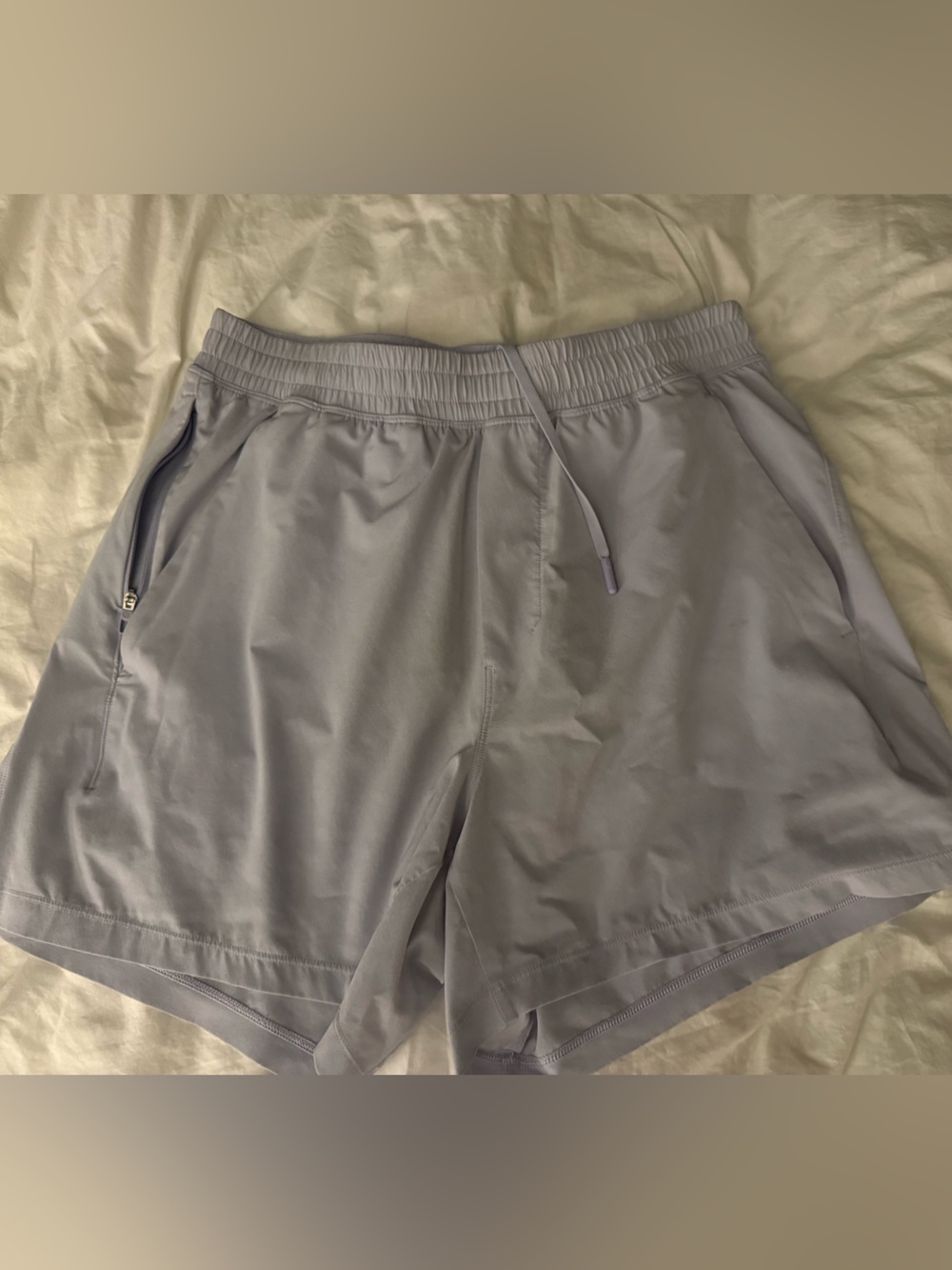 Lululemon Pace Breaker shorts 5in men’s medium light purple